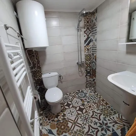 за гости елеганс Szálloda 2*