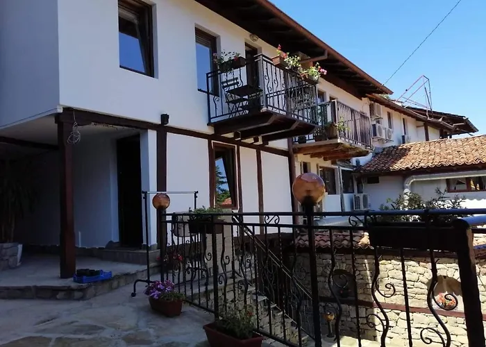 за гости елеганс 酒店